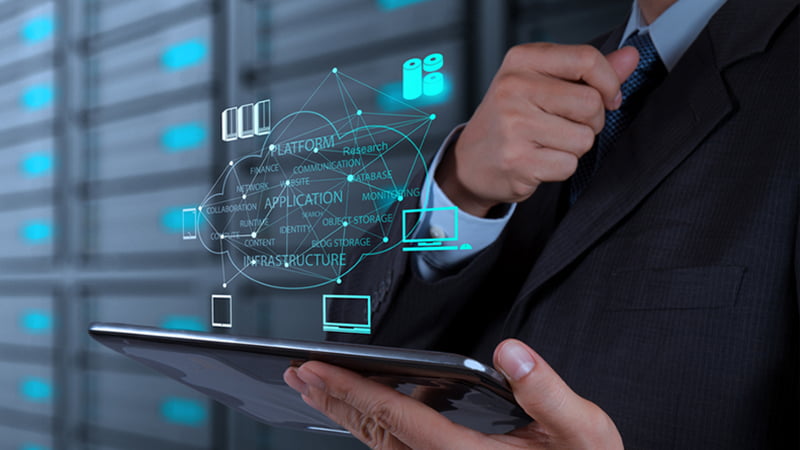 Egyre több cég fektet be IT technológiára világszerte, ami valljuk be, nem meglepő. A folyamatos fejlődés kulcsát egyre többen látják az informatikában.