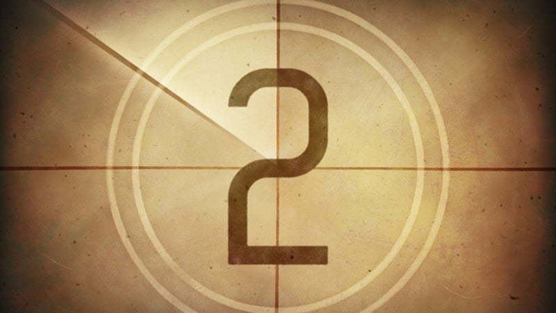 A DOS rendszert fejlesztők felismerték, hogy a Windows rendszerek által kínált grafikus felület több lehetőséget biztosít számukra, ezért a DOS alaprendszerére felépítették a Windows változatot.