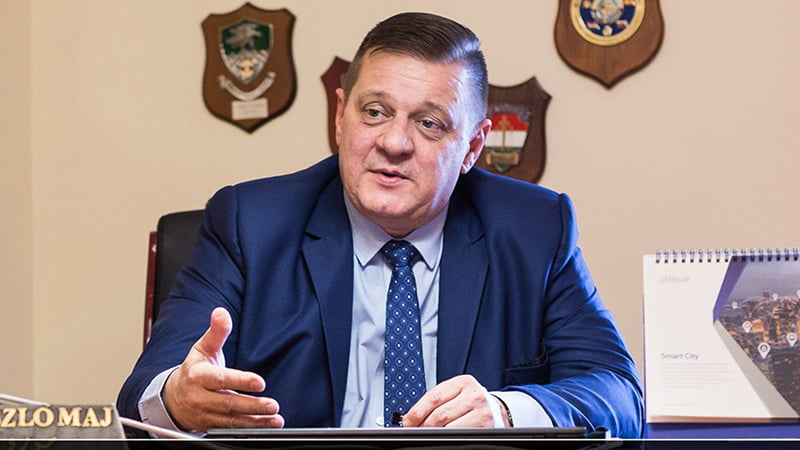 Egykor épp hivatása szólította el, de 28 év katonai szolgálat után visszatért családjával a cívisvárosba: a rendvédelem iránti elkötelezettség nemcsak Mórucz Lászlót, a Pannon Guard Zrt. vezérigazgatóját kíséri végig pályáján.