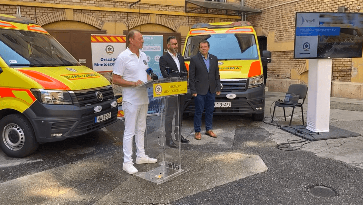 A Dyntell évek óta dolgozik együtt az Országos Mentőszolgálattal abban, hogy előrejelzésekkel segítsük a mentősök munkáját. Erről az izgalmas és fontos feladatról tartott tájékoztatót dr. Csató Gábor, Győrfi Pál és Salga Péter a sajtó számára.