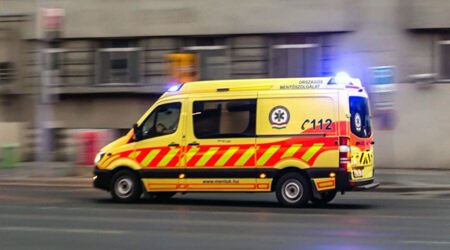 Életmentés a mesterséges intelligenciával: nem először esik szó a magyar sajtóban arról, ahogy az Országos Mentőszolgálat a Dyntell megoldását használva optimalizálja a munkatársak, eszközök járművel eloszlását. Ezúttal a szeretlekmagyarorszag.hu számolt be az együttműködésről, mi pedig büszkék vagyunk, hogy a mesterséges intelligencia megoldásunkkal segíthetjük az egészségügyi dolgozók életmentő munkáját.